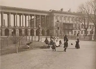 The palace collonade seen from the Saxon Garden (1895)