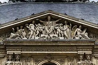 Pediment, Pavillon Richelieu