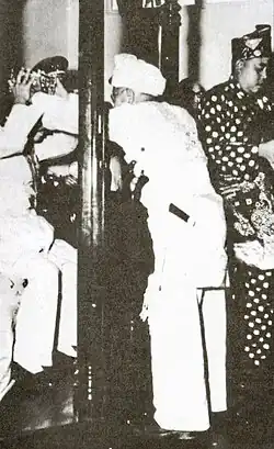Crowning of the Sultan Omar Ali on 31 May 1950