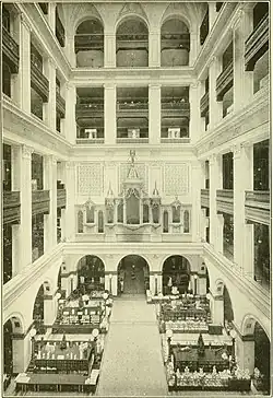 The Grand Court in the Wanamaker Store in Philadelphia, showing the organ façade at the south end in 1917