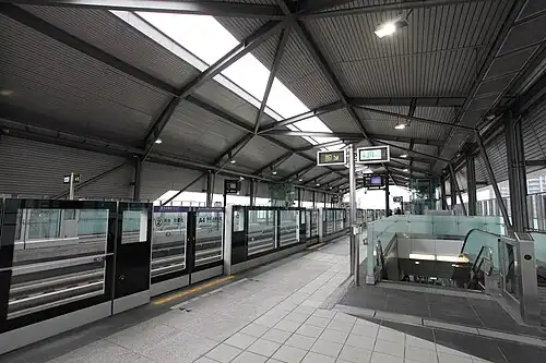 Xinzhuang Fuduxin metro station on the Taoyuan Airport MRT (Taiwan). Many stations on the Taoyuan Airport MRT use side platforms rather than an island platform to better accommodate large numbers of passengers.