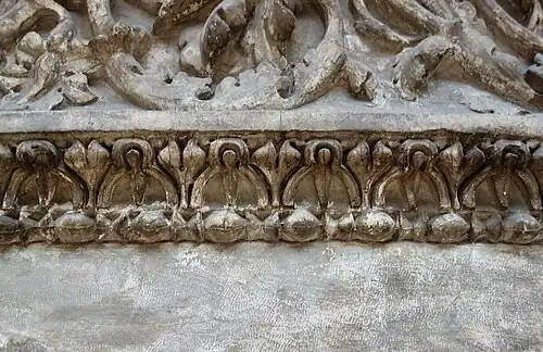 Roman leaf-and-dart of a portico of the Trajaneum from Pergamon, 115-130 AD, stone, Pergamon Museum, Berlin