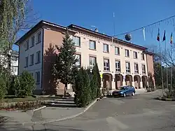 Săveni town hall