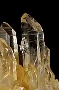 Dauphine quartz (single dominant face)