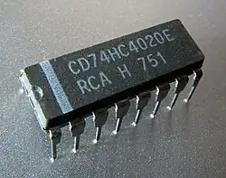 Photograph of a CMOS 4020, 14-bit ripple counter IC (RCA CD74HC4020E)
