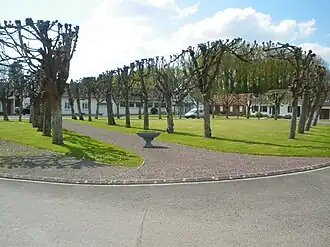 The square of Raye-sur-Authie