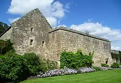 Falkland Palace, Royal Stables and Tennis Court or Caichpule