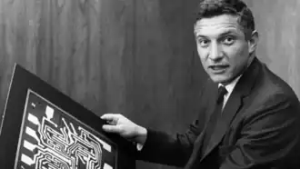Robert Noyce – monolithic integrated circuit chip (1959)