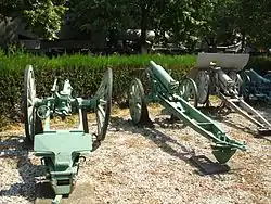 Mountain guns at the National Military Museum, Romania. Russian 76.2 mm mountain gun M1904 left. Two Russian 76.2 mm mountain guns M1909 center. The 7.5 cm GebirgsKanone 13 is at far right.