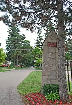 Entrance to neighborhood at Berwick and Plymouth in Rosedale Gardens Historic District