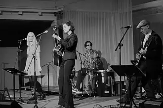 Sadie and the Hotheads performing in London, 2012. (Left to right: Lizzie Deane, Elizabeth McGovern, Terl Bryant, Simon Nelson)