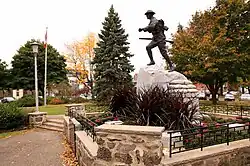 The Saint-Lambert, Quebec Cenotaph by Emanuel Hahn, inaugurated on July 9, 1922, by General Sir Arthur Currie[5]