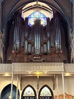 Pipe organ