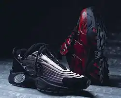 Chunky sneakers of the early 2000s