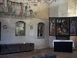Chapel with indulgences coffer and retable