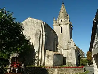 The church in Saint-Dizant-du-Bois