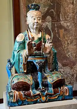 Figure of a Daoist deity (Chinese), c. 1488 – c. 1644, porcelain, British Museum, London[21]