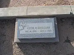 The grave site of Clyde Harlen Gililland (1899–1968).