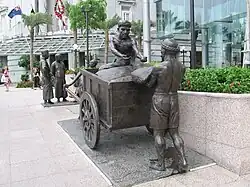 Sculptures at Boat Quay depict activities carried out on the banks of Singapore River in the 19th century and early 20th century
