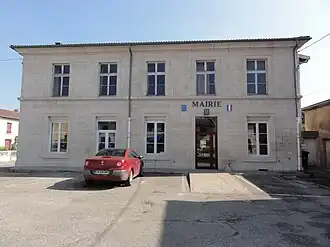 The town hall in Tilly-sur-Meuse