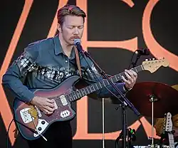 Tor Egil Kreken performing in 2018