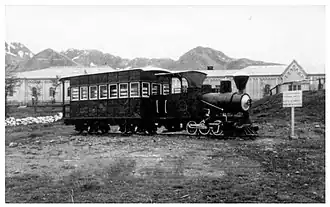 Train with passengers, 1930