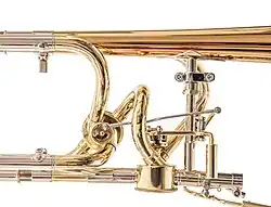 Two dependent Hagmann valves