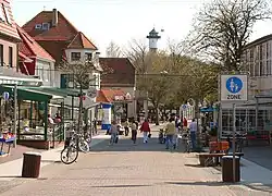 View from the beach into the pedestrian zone of Zedeliusstraße