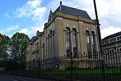 The Riverdale building at Hampton Waterworks. A large brick building.