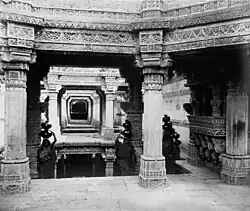 Women bringing water in the 1870s