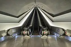 One of the escalator sets heading towards the west concourse